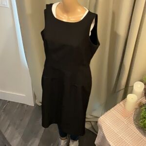 PTP 22 inches length 4pinches black dress size 14 no sleeves